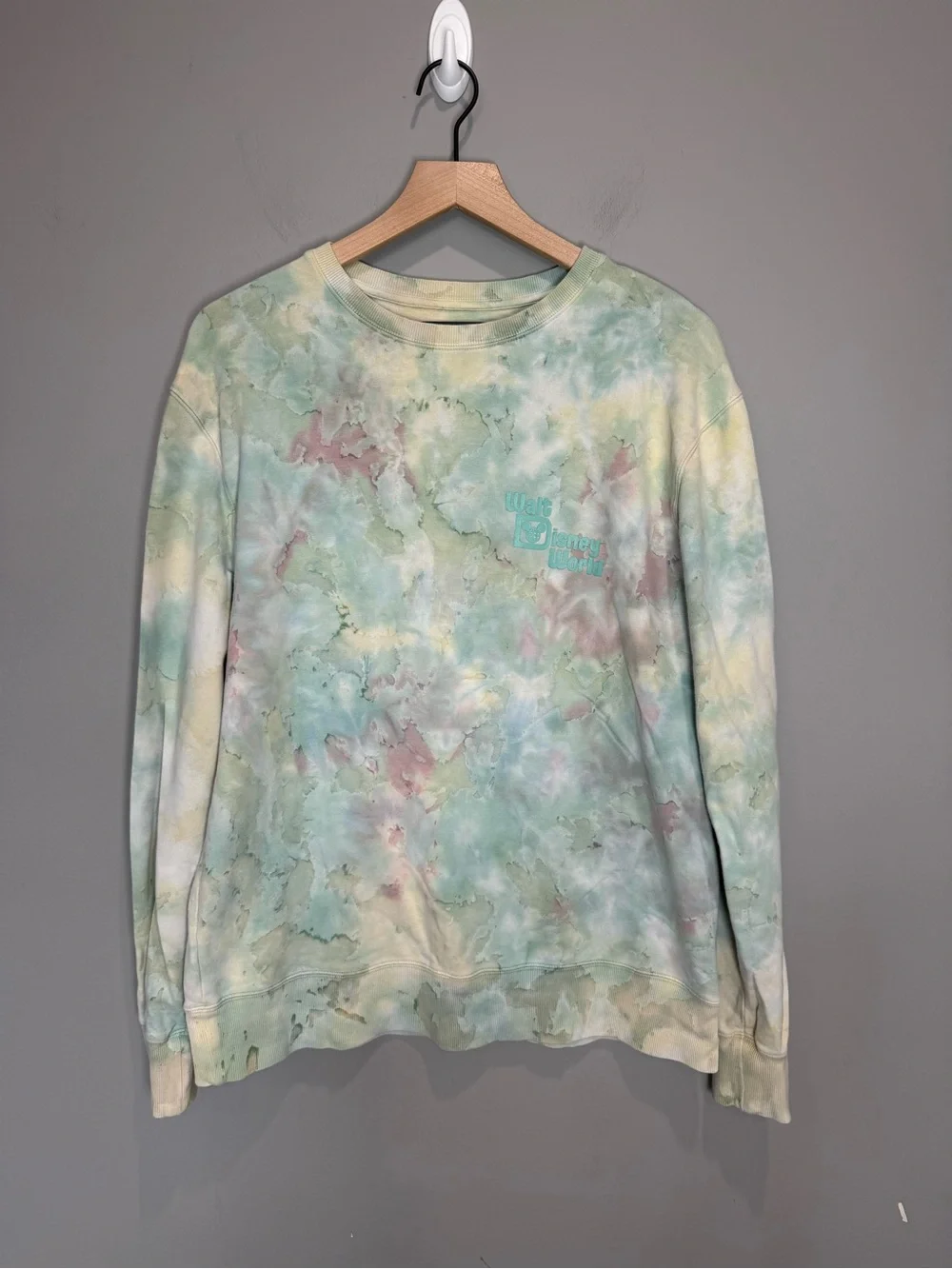 Disney World Tie Dye Sweatshirt M & Joggers S Lounge Set - Picture 2 of 9